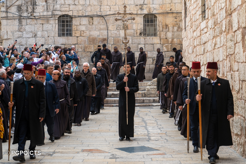 Solemn entrance at the Holy Sepulchre of the Latin Patriarch and the Franciscan procession on the first Saturday of Lent