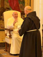 Hanna Jallouf meets Pope Francis 