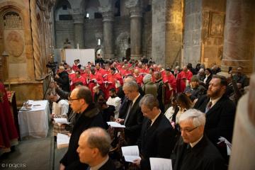 Missa de requiem Benedicto XVI holy Sepulchre
